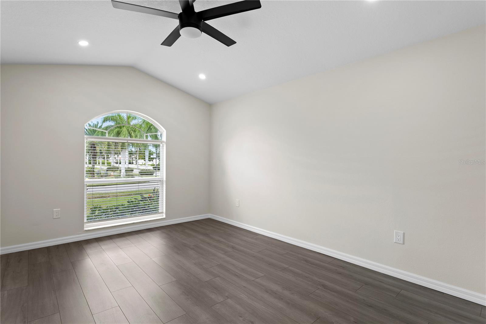 6402 RUBIA CIR — photo 46