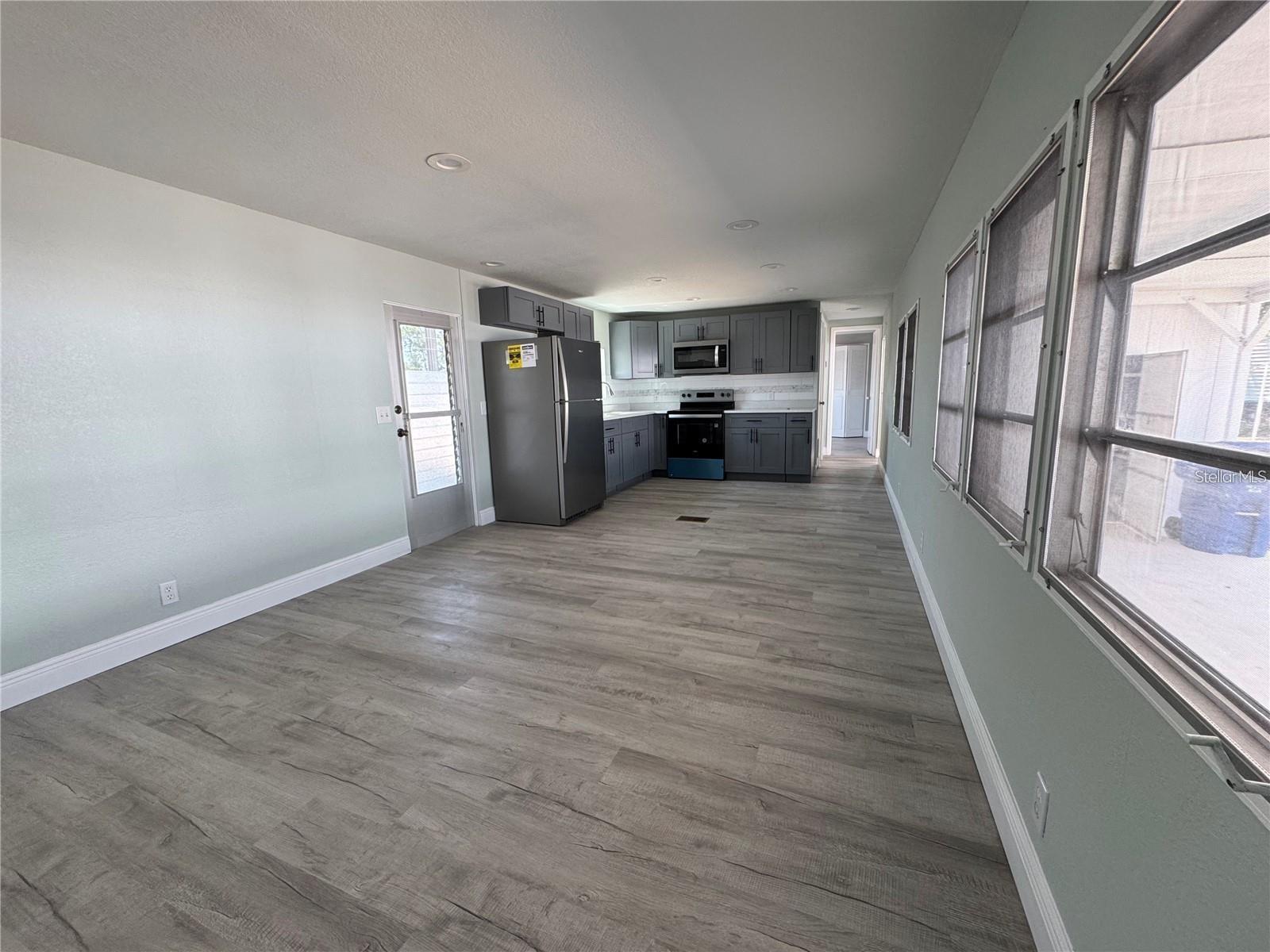 3451 TIKI DR — photo 9