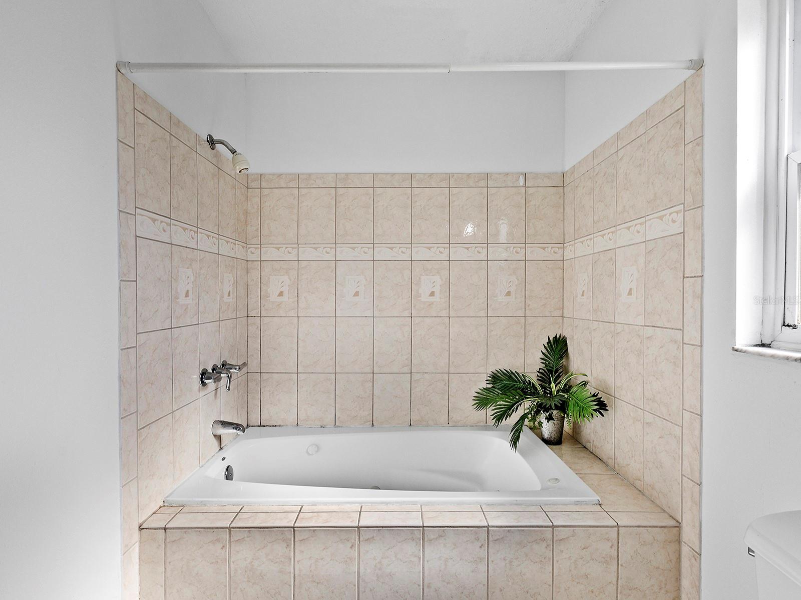 4260 BELL AVE — photo 13