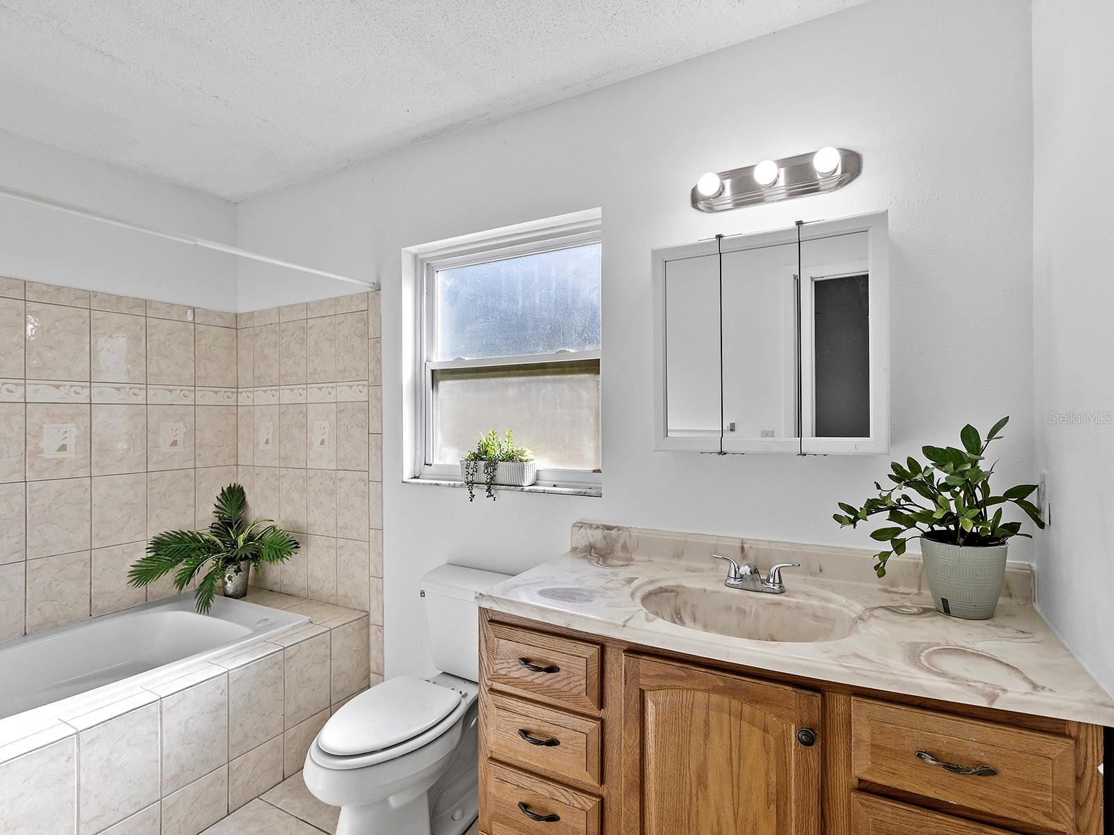 4260 BELL AVE — photo 12