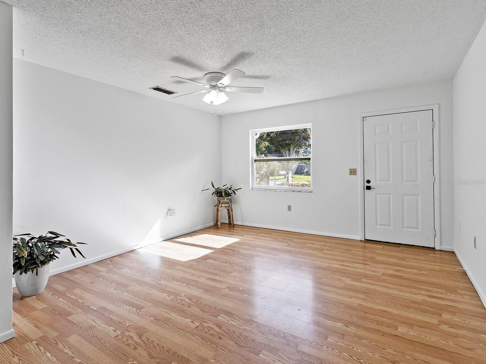 4260 BELL AVE — photo 5