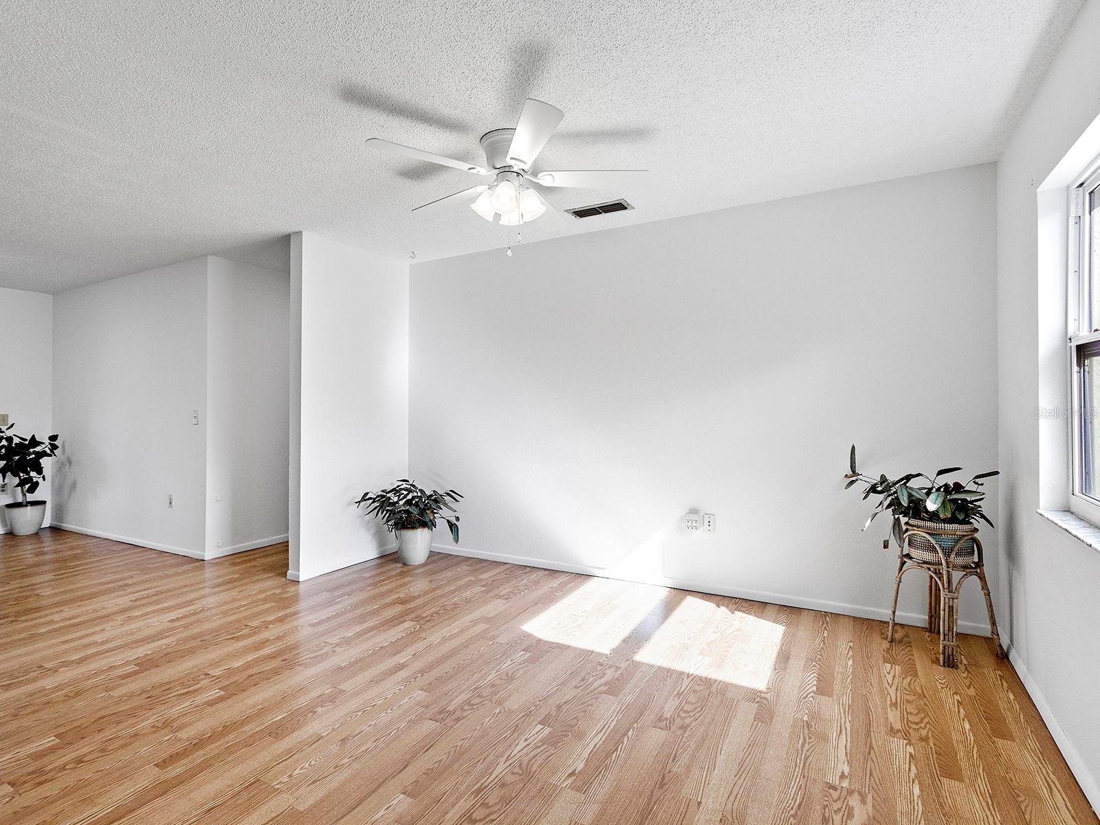 4260 BELL AVE — photo 4
