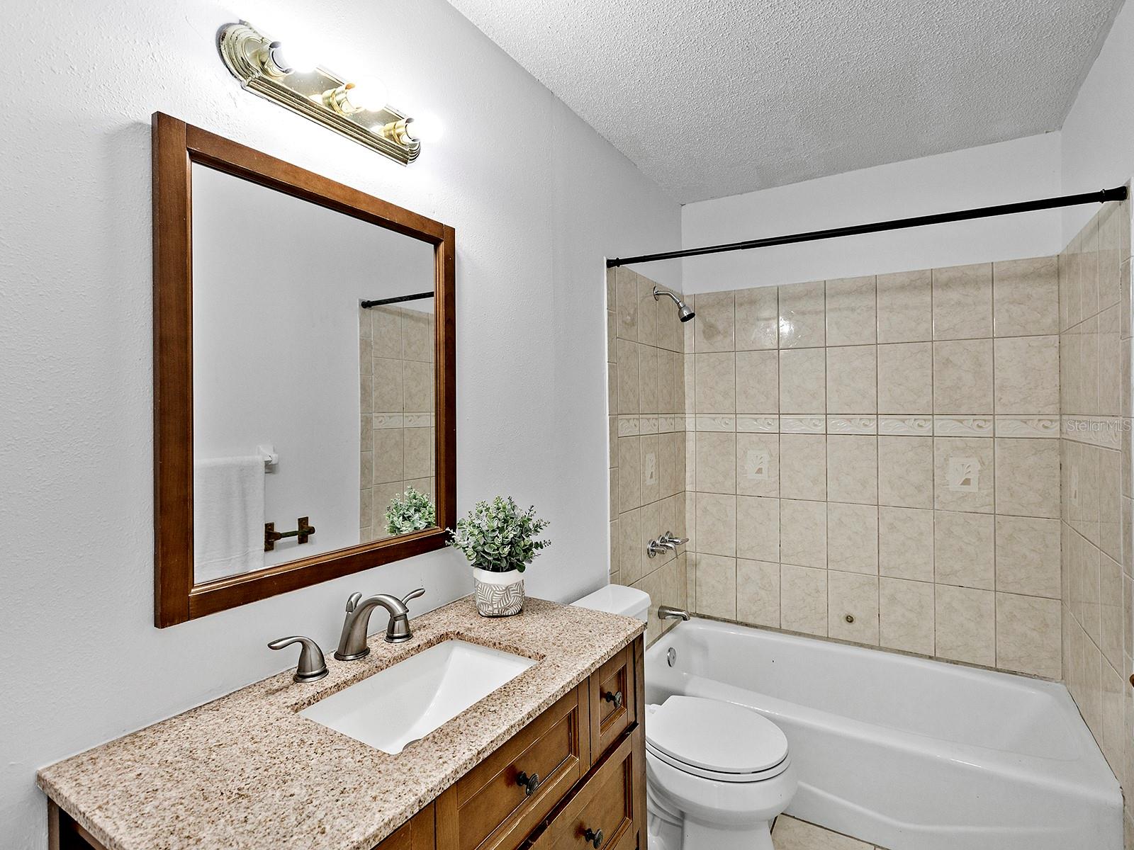 4260 BELL AVE — photo 16