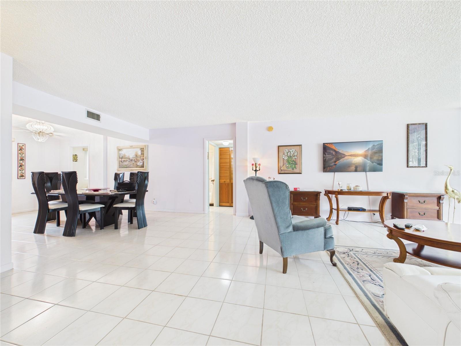 50 HARBOR VIEW LN #18 — photo 38