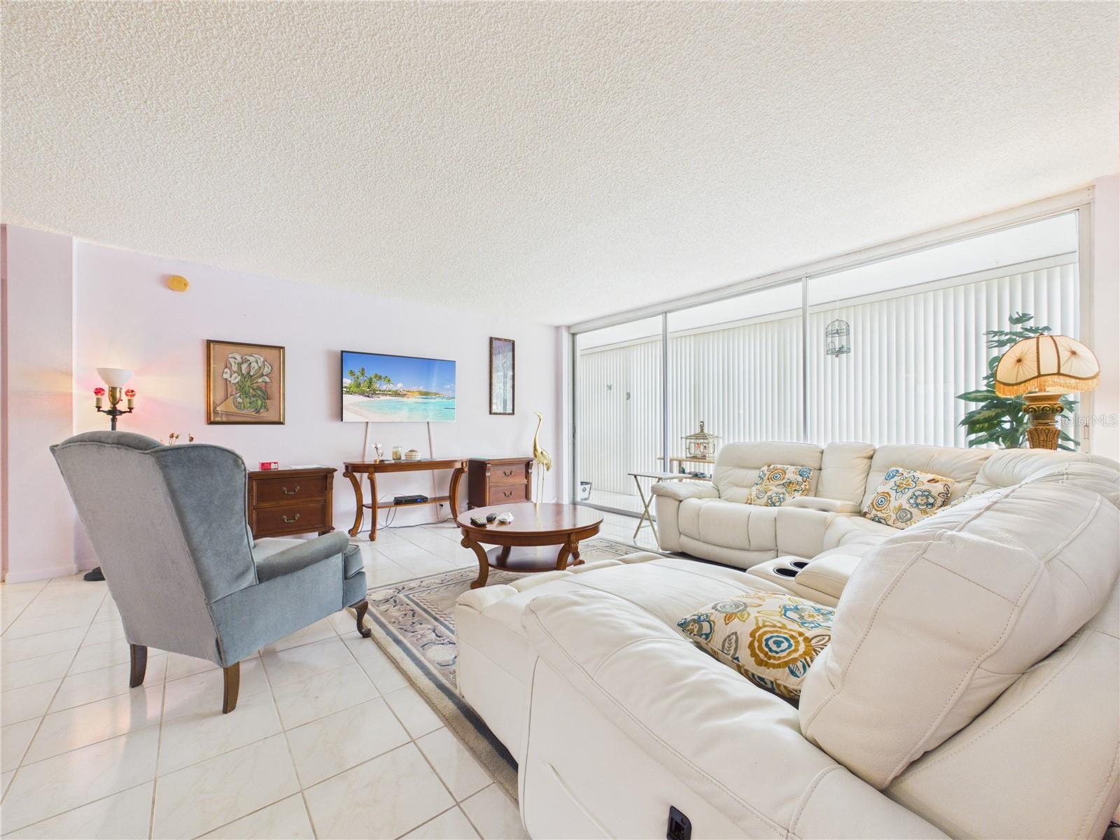 50 HARBOR VIEW LN #18 — photo 39