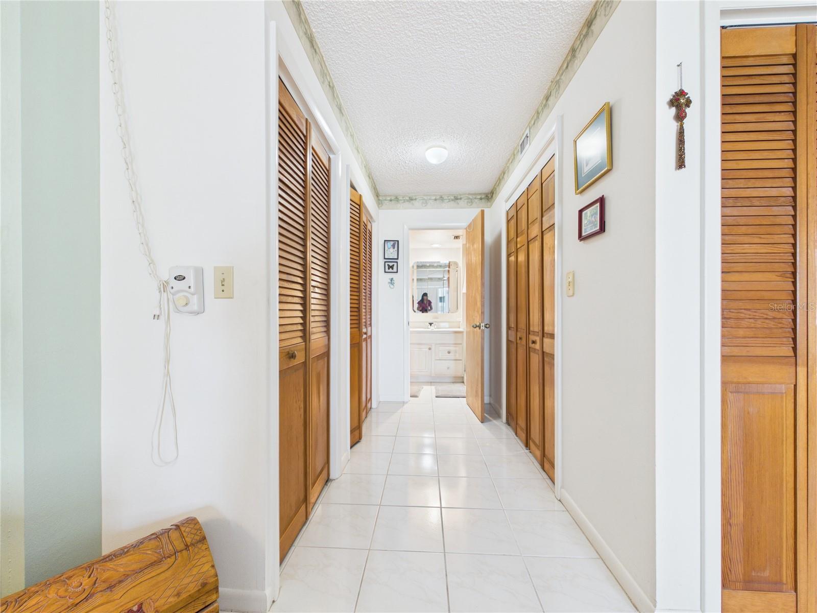 50 HARBOR VIEW LN #18 — photo 31