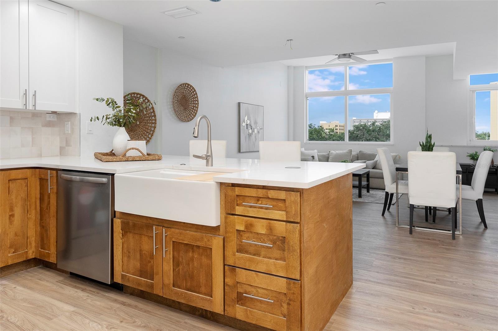 331 CLEVELAND ST #320 — photo 4