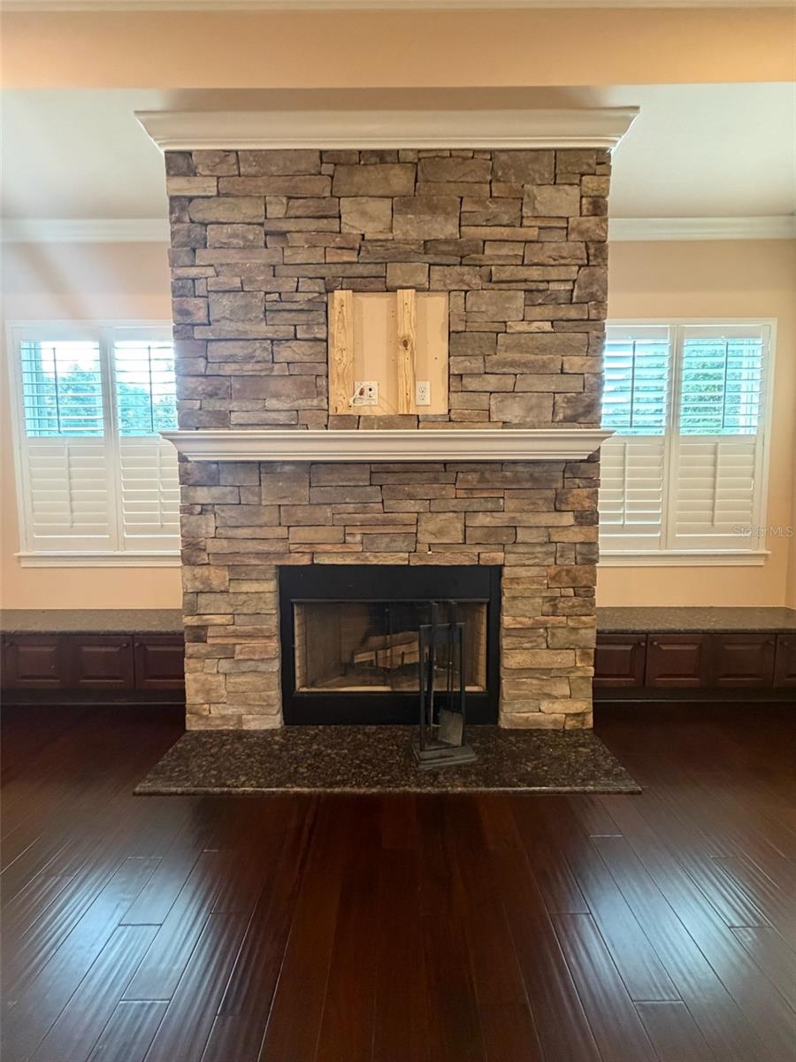 9650 MILANO DR — photo 46