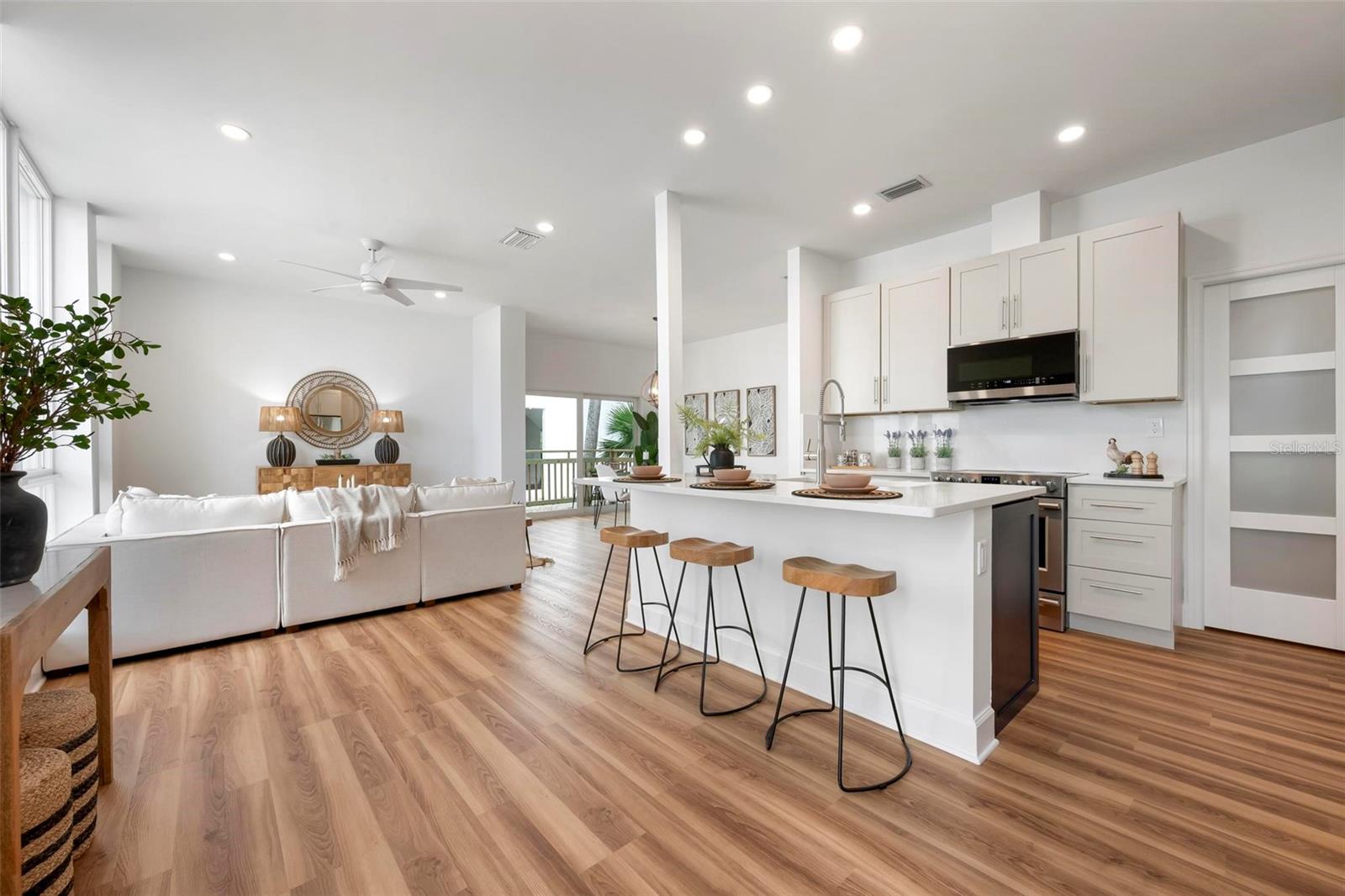 550 W FLAMINGO DR #2 — photo 3