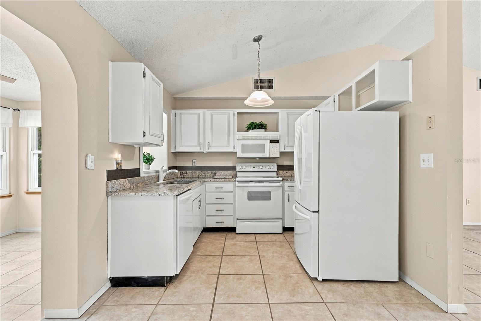 3431 VAN NUYS LOOP — photo 12