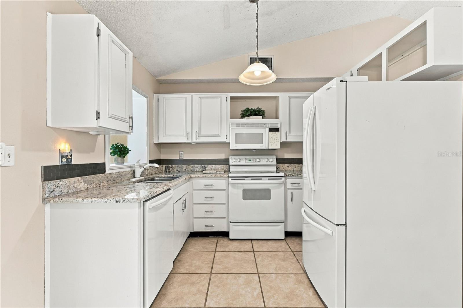 3431 VAN NUYS LOOP — photo 13