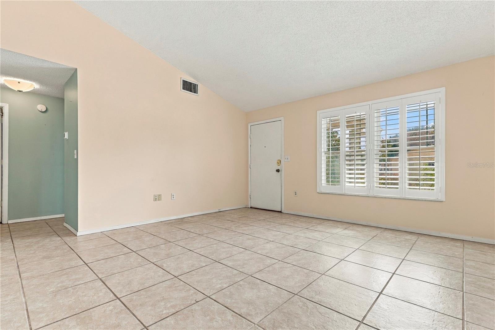3431 VAN NUYS LOOP — photo 8