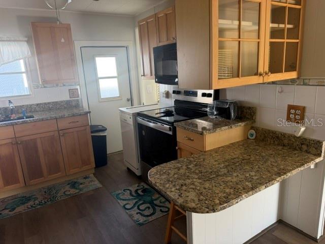 125 PARK AVE — photo 5