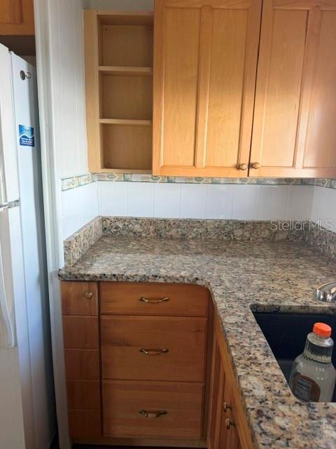 125 PARK AVE — photo 7