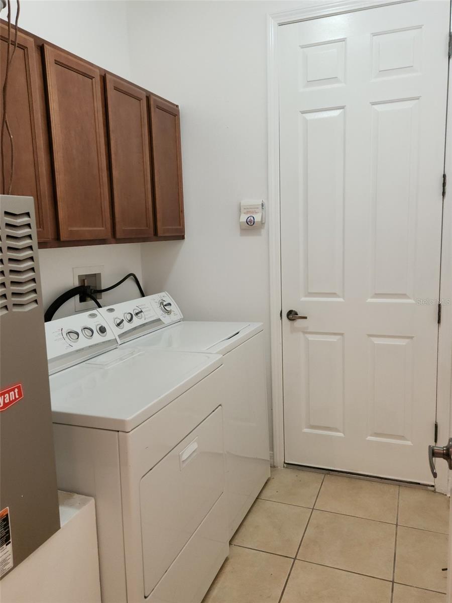 20311 CHESTNUT GROVE DR — photo 17