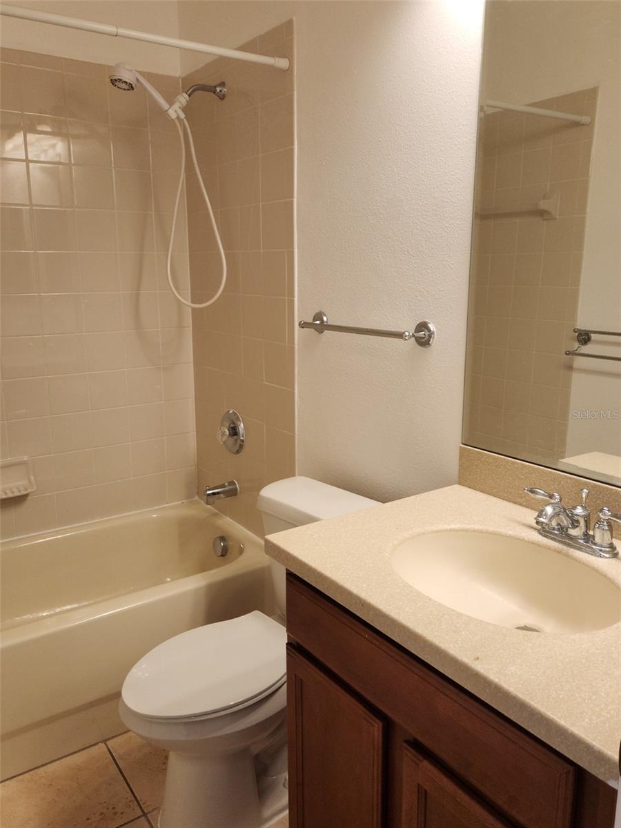 20311 CHESTNUT GROVE DR — photo 18