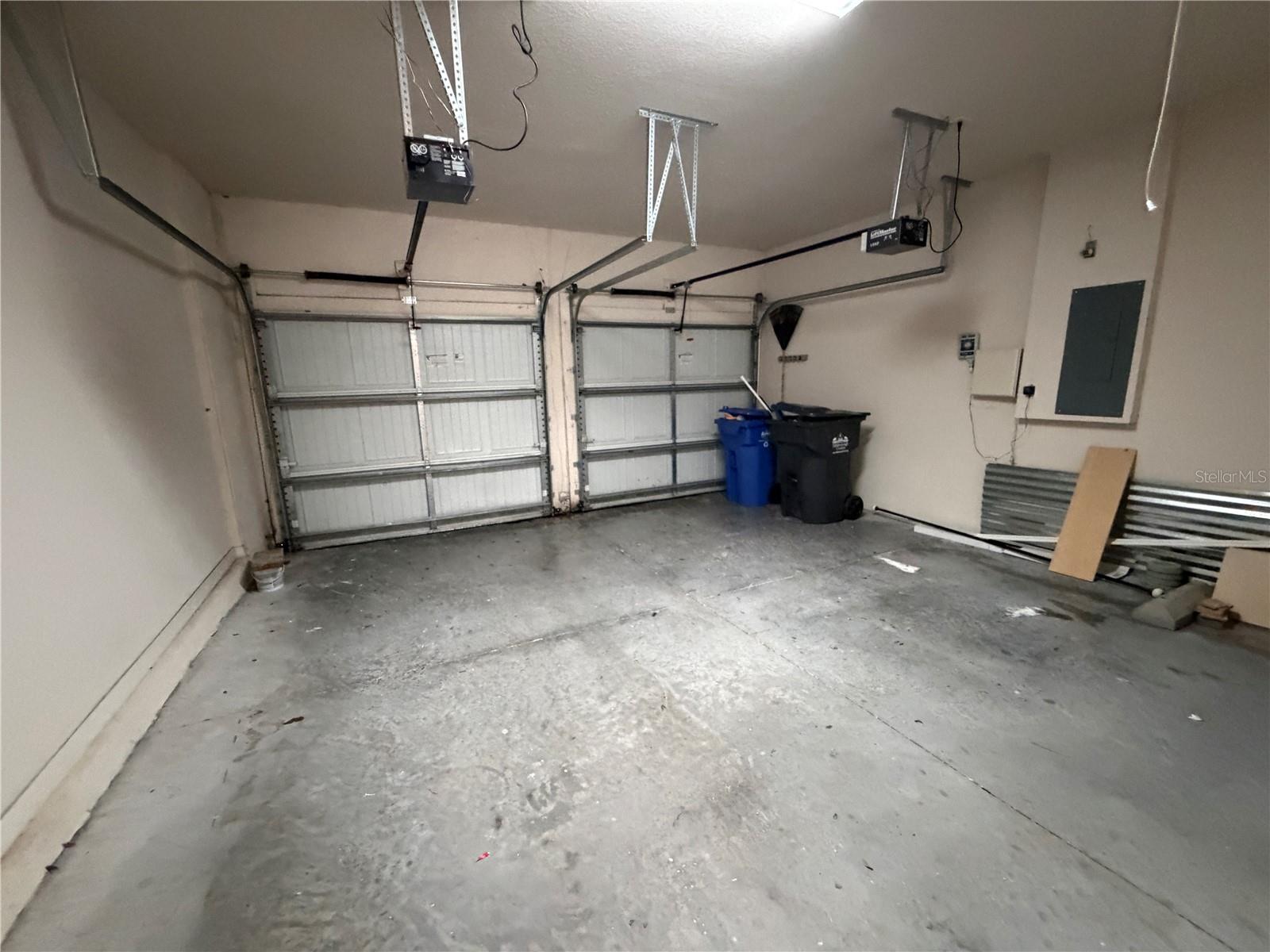 20311 CHESTNUT GROVE DR — photo 34