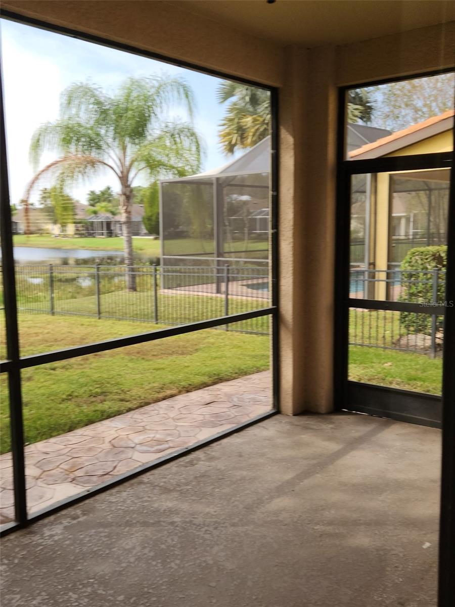 20311 CHESTNUT GROVE DR — photo 33