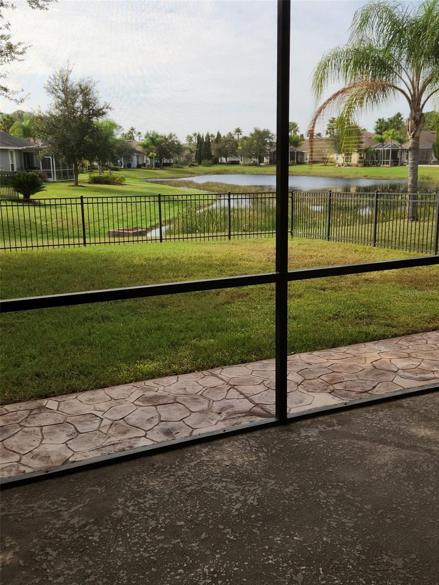 20311 CHESTNUT GROVE DR — photo 32