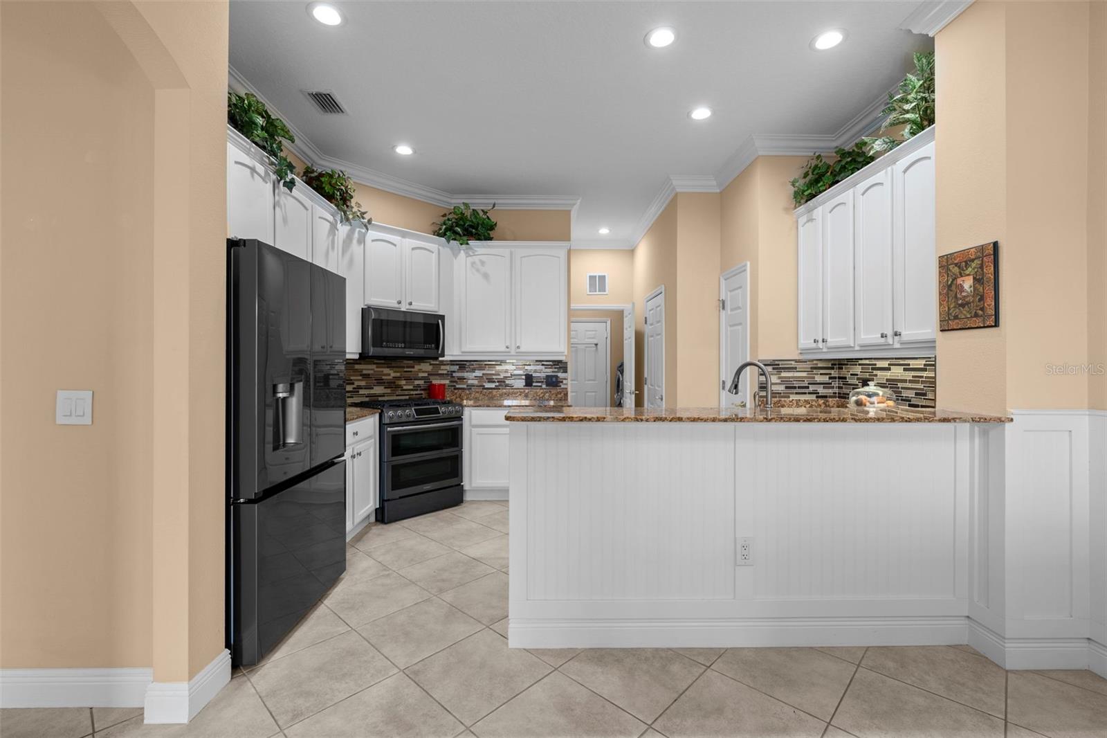 8432 MIRAMAR WAY — photo 23