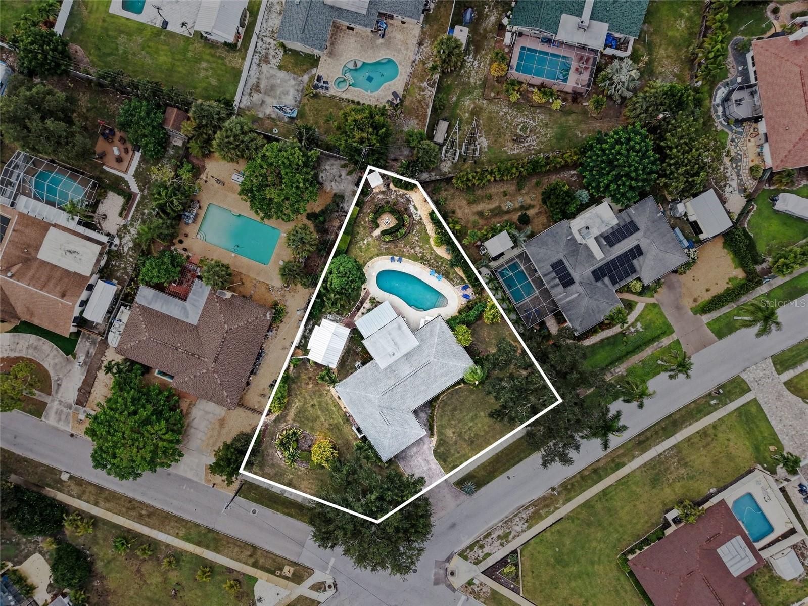 1110 DE NARVAEZ AVE — photo 3