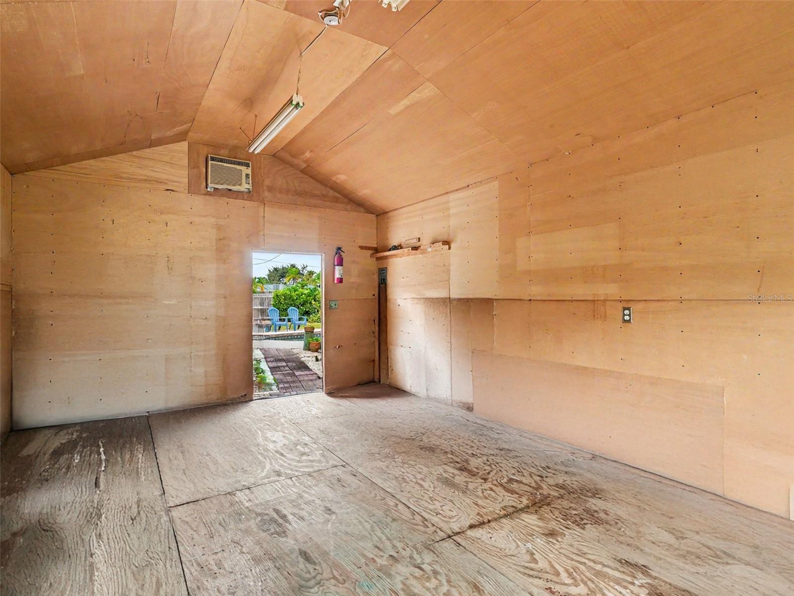 1110 DE NARVAEZ AVE — photo 36