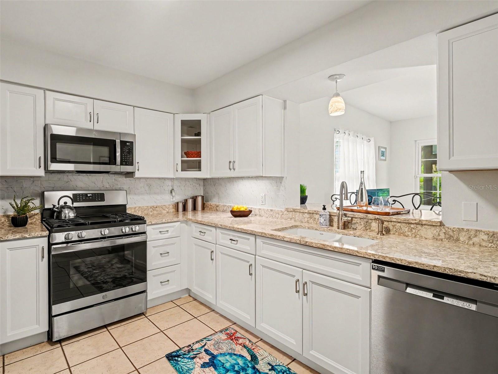1110 DE NARVAEZ AVE — photo 17
