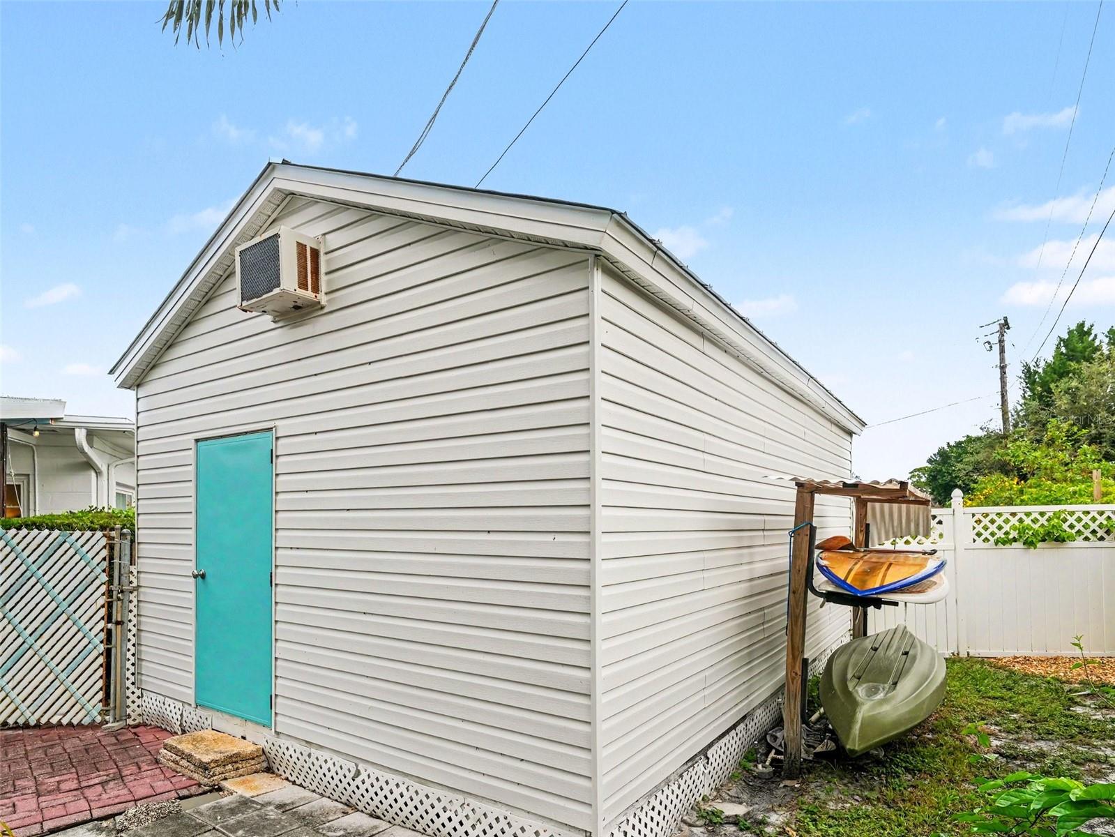 1110 DE NARVAEZ AVE — photo 34