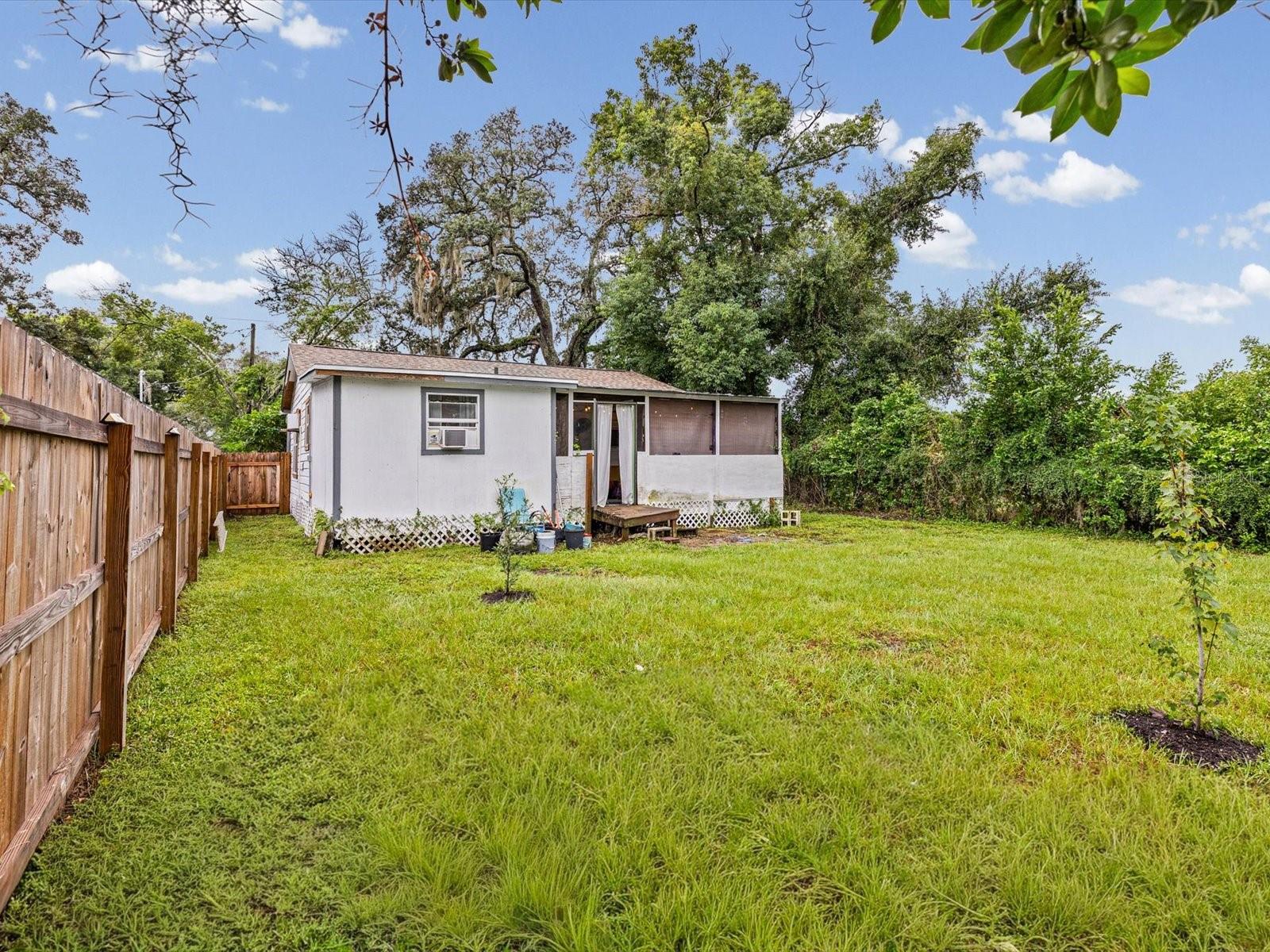 910 E ESKIMO AVE — photo 28