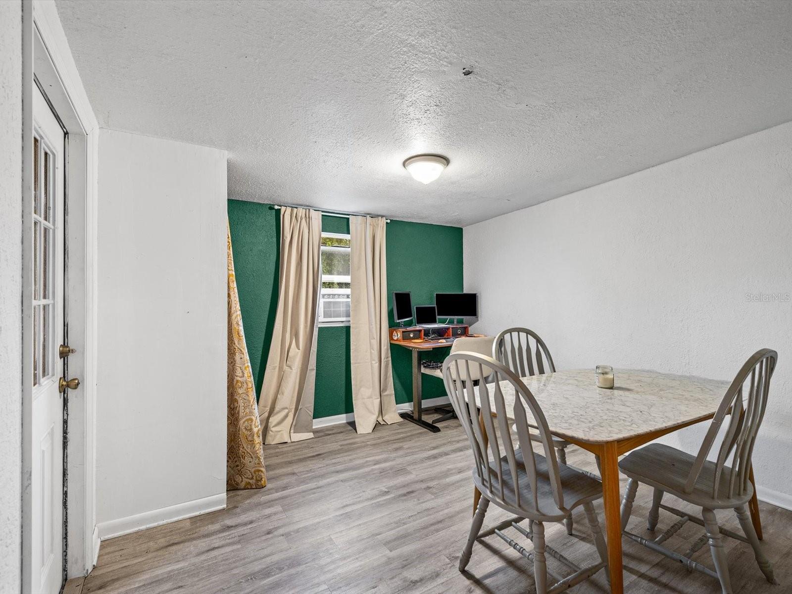 910 E ESKIMO AVE — photo 21