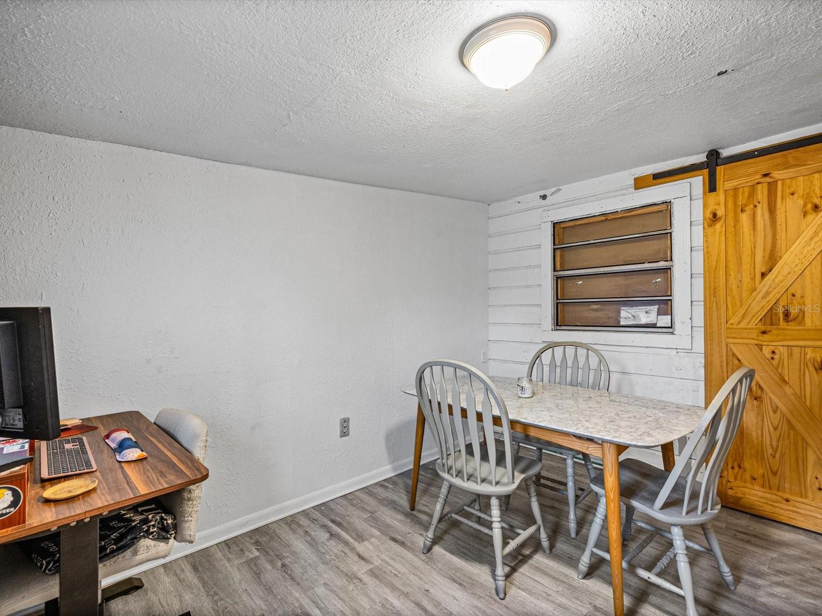 910 E ESKIMO AVE — photo 22