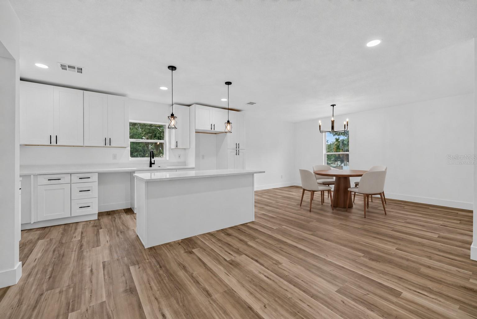 11317 SYLVAN GREEN LN — photo 21