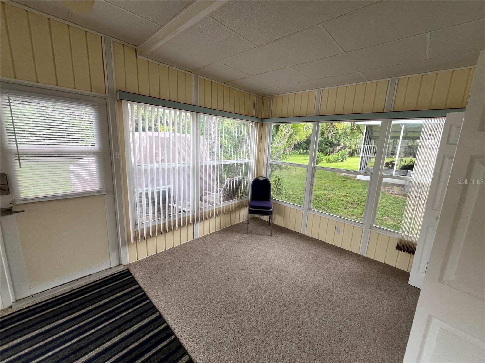 623 CERVINA DR — photo 18