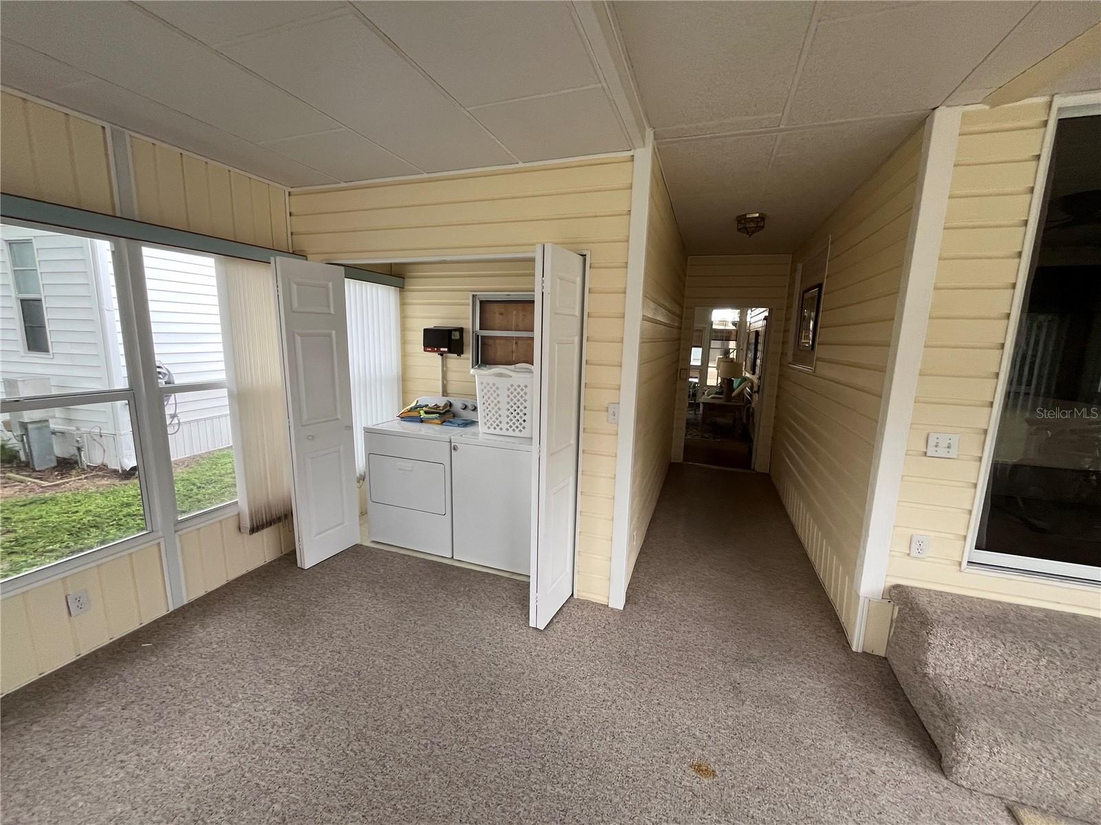 623 CERVINA DR — photo 19