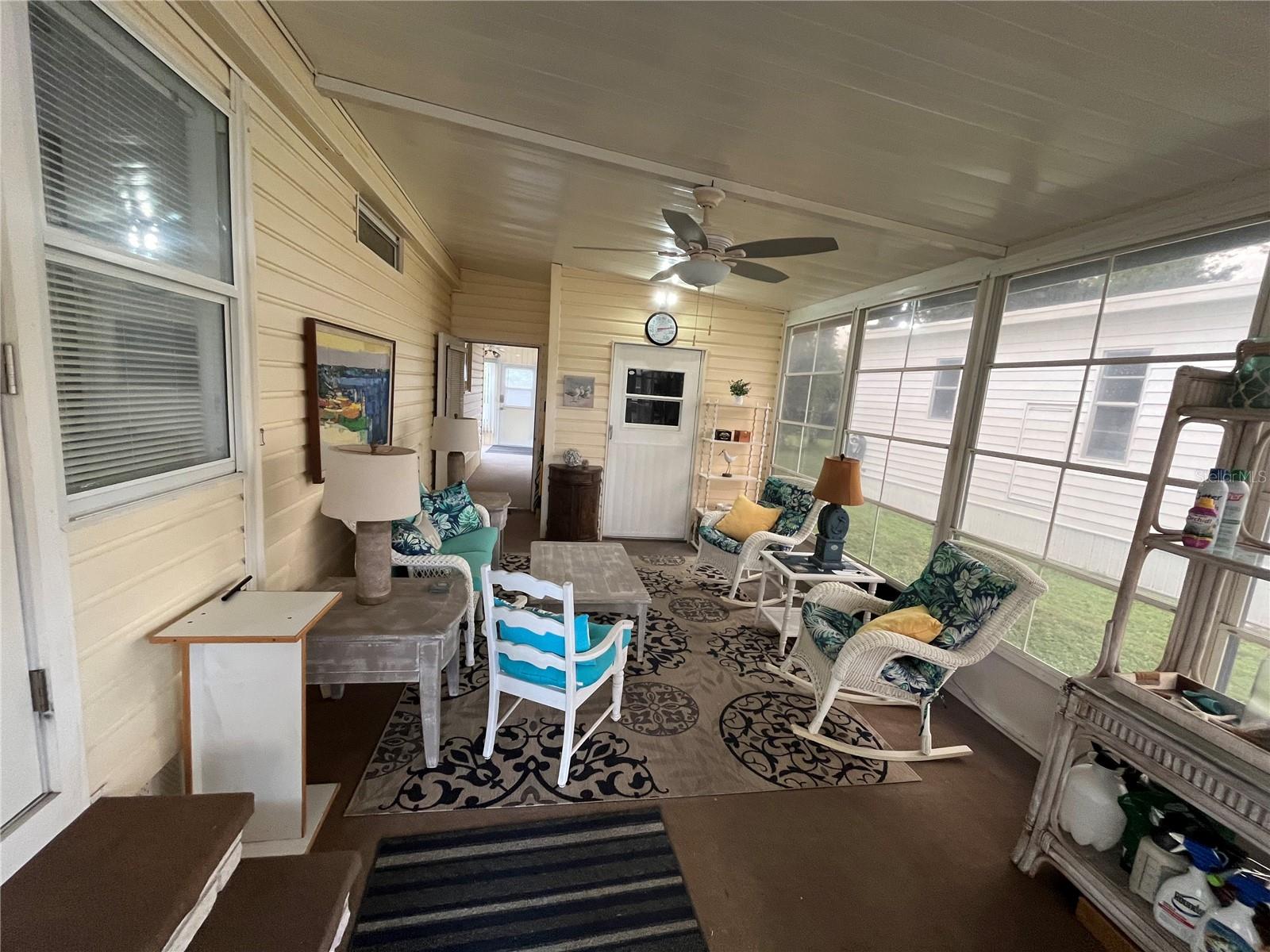 623 CERVINA DR — photo 13