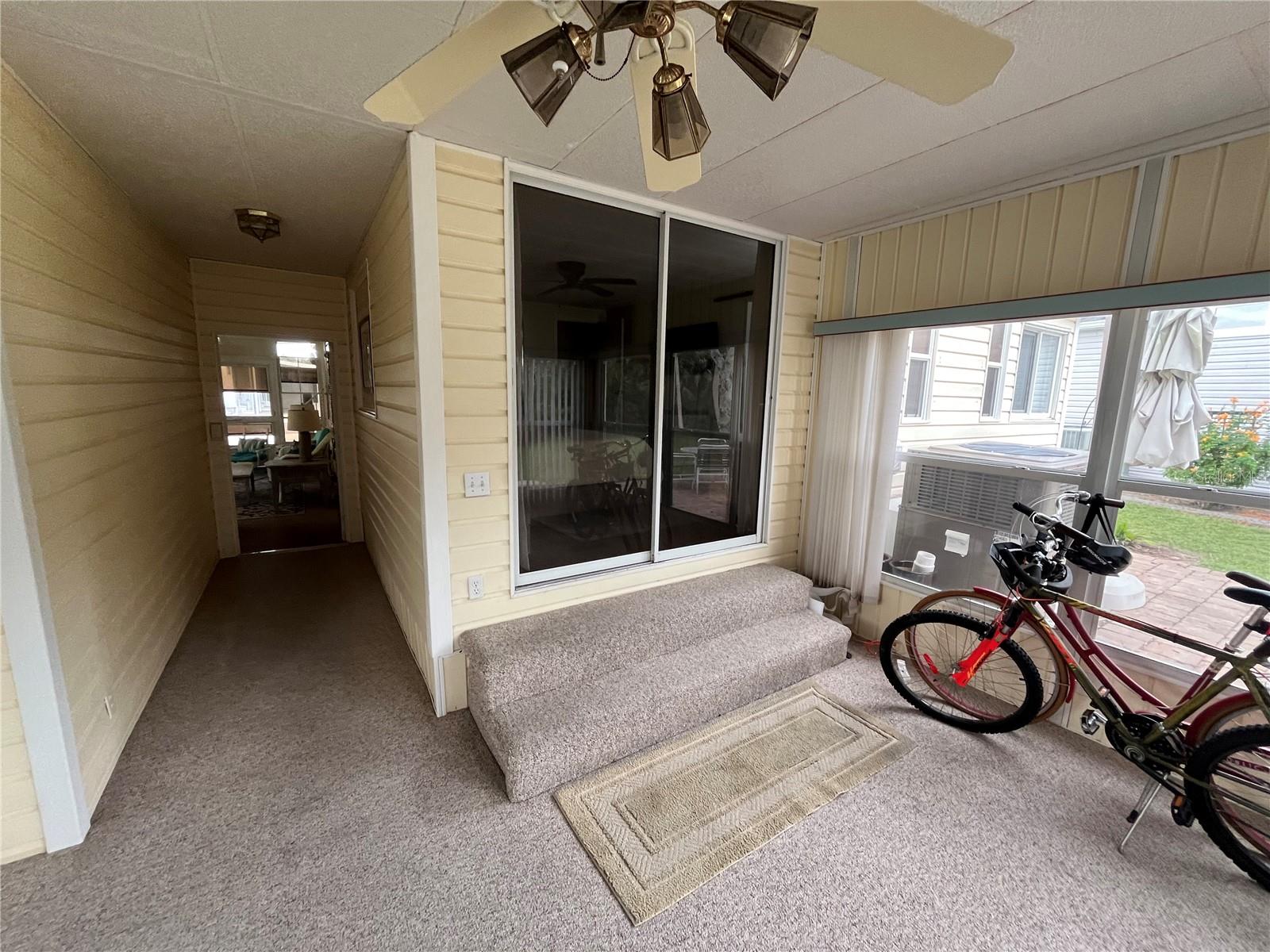 623 CERVINA DR — photo 20