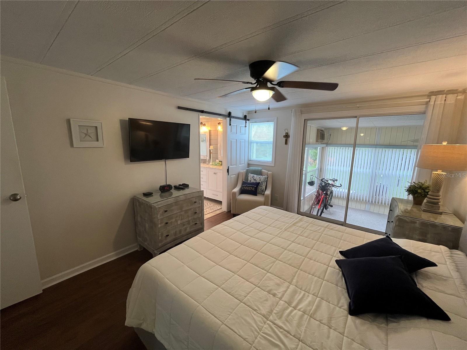 623 CERVINA DR — photo 50