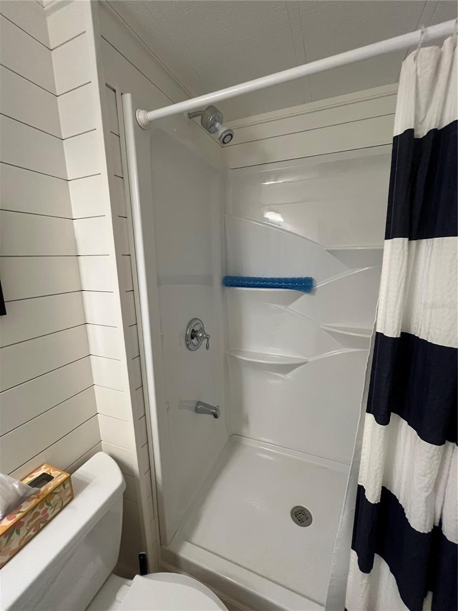 623 CERVINA DR — photo 48