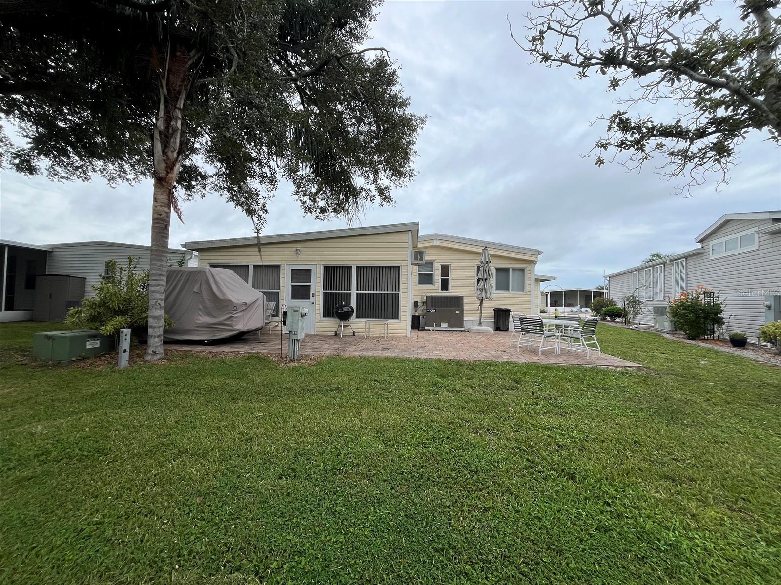 623 CERVINA DR — photo 11