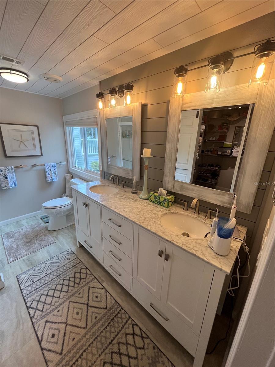 623 CERVINA DR — photo 55
