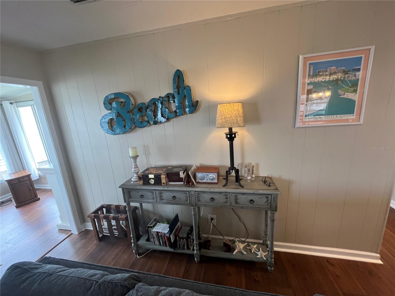 623 CERVINA DR — photo 33