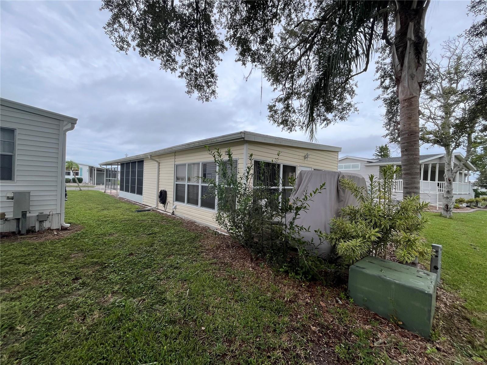 623 CERVINA DR — photo 12