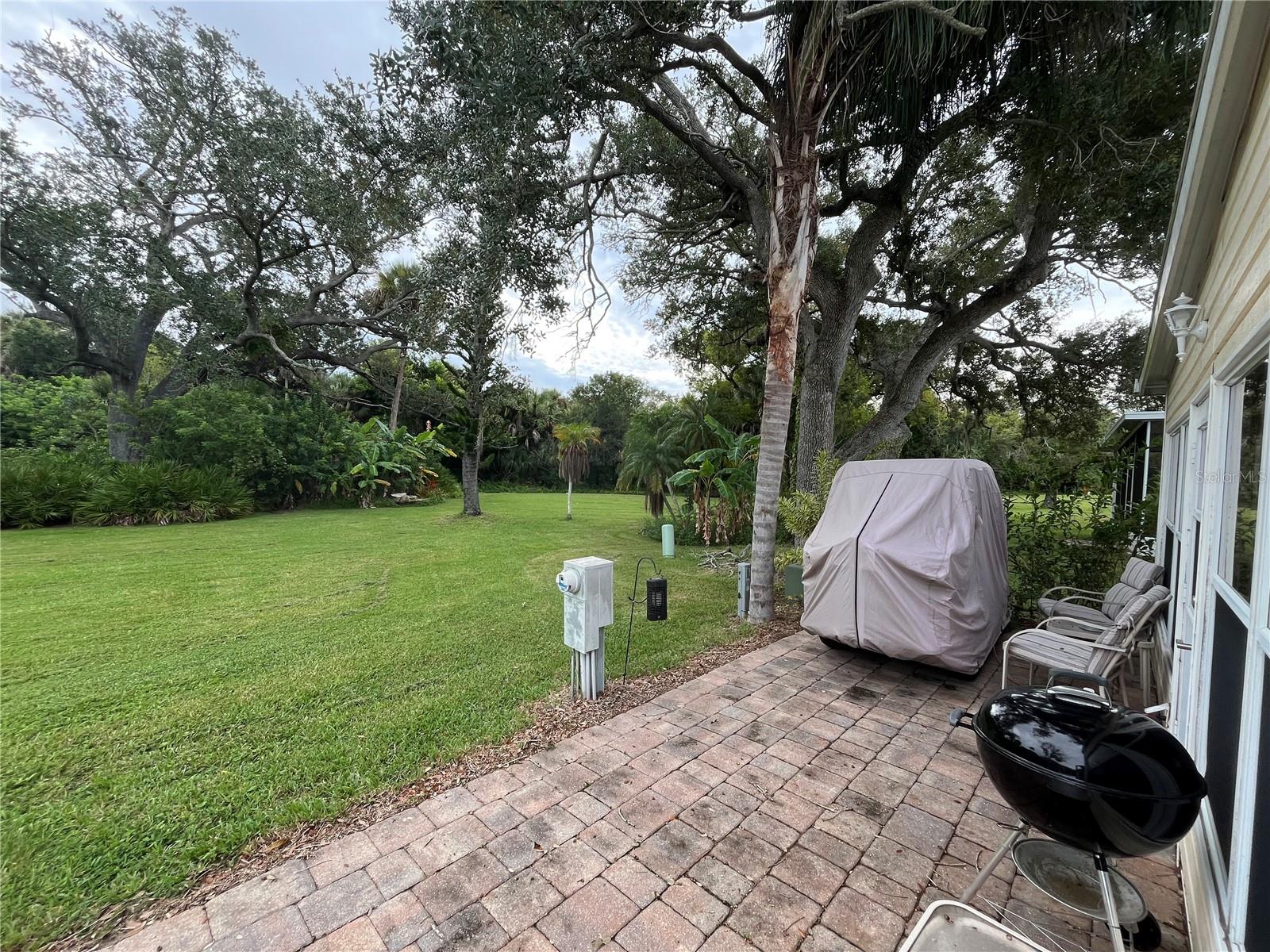 623 CERVINA DR — photo 9