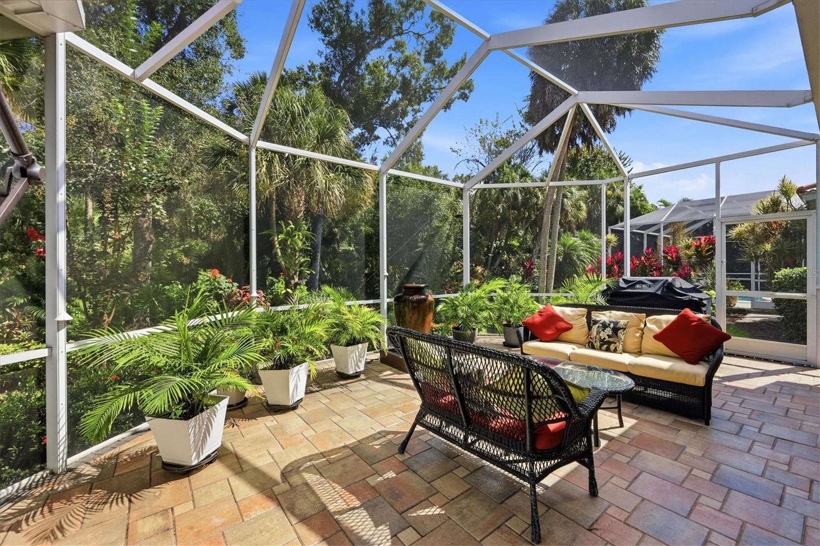 8147 ABINGDON CT — photo 33