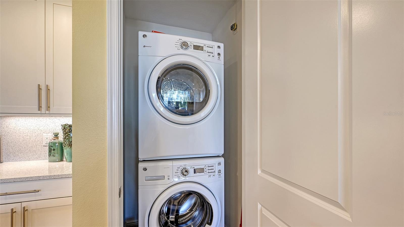 388 ARUBA CIR #201 — photo 29