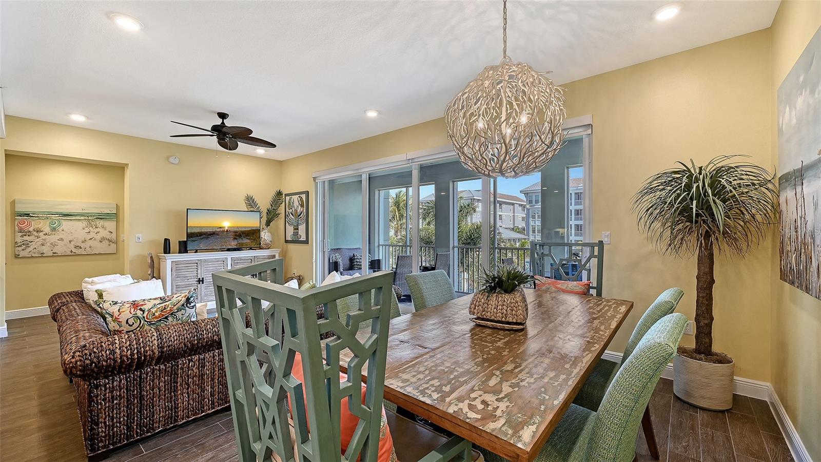 388 ARUBA CIR #201 — photo 8