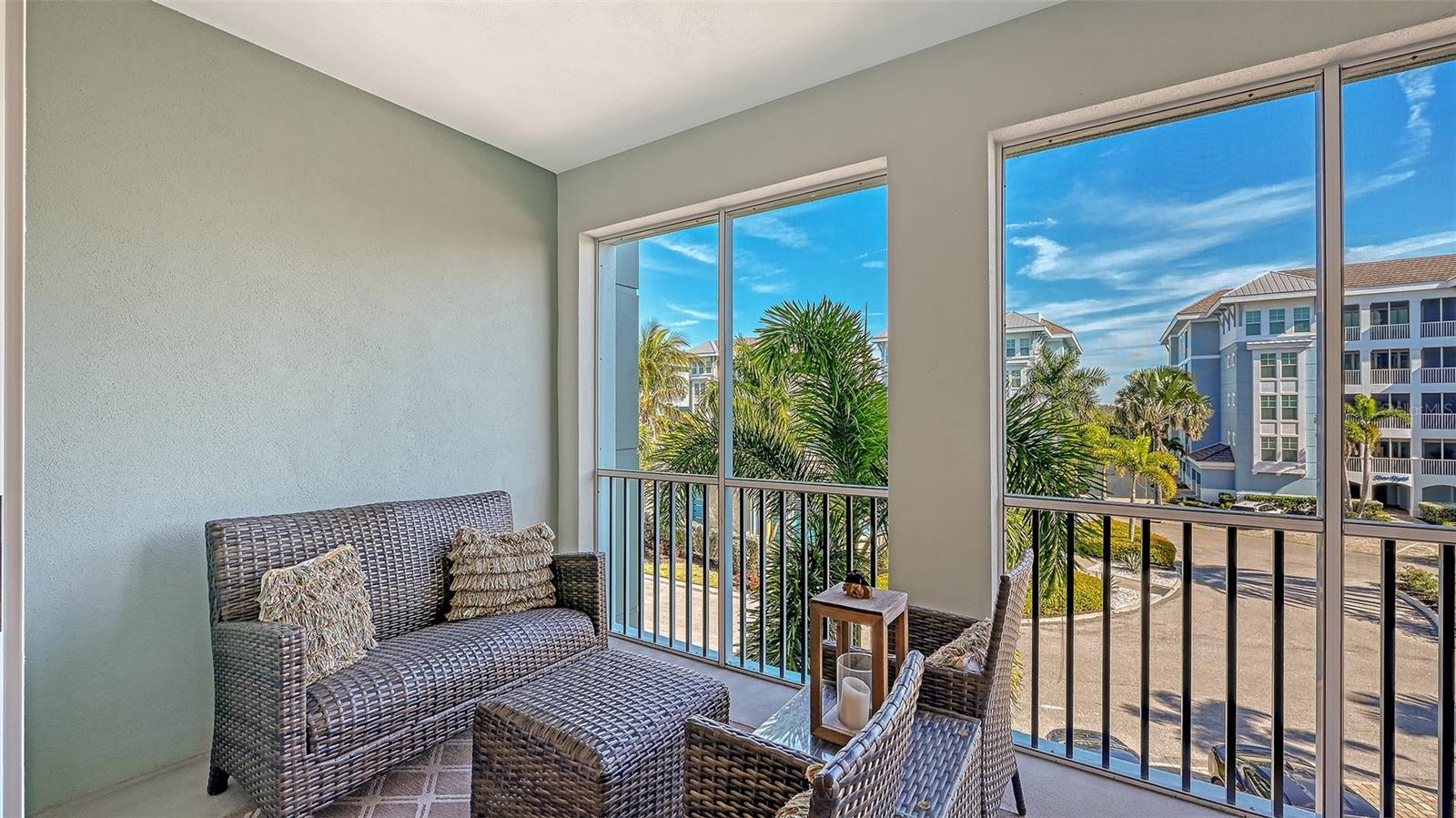 388 ARUBA CIR #201 — photo 10