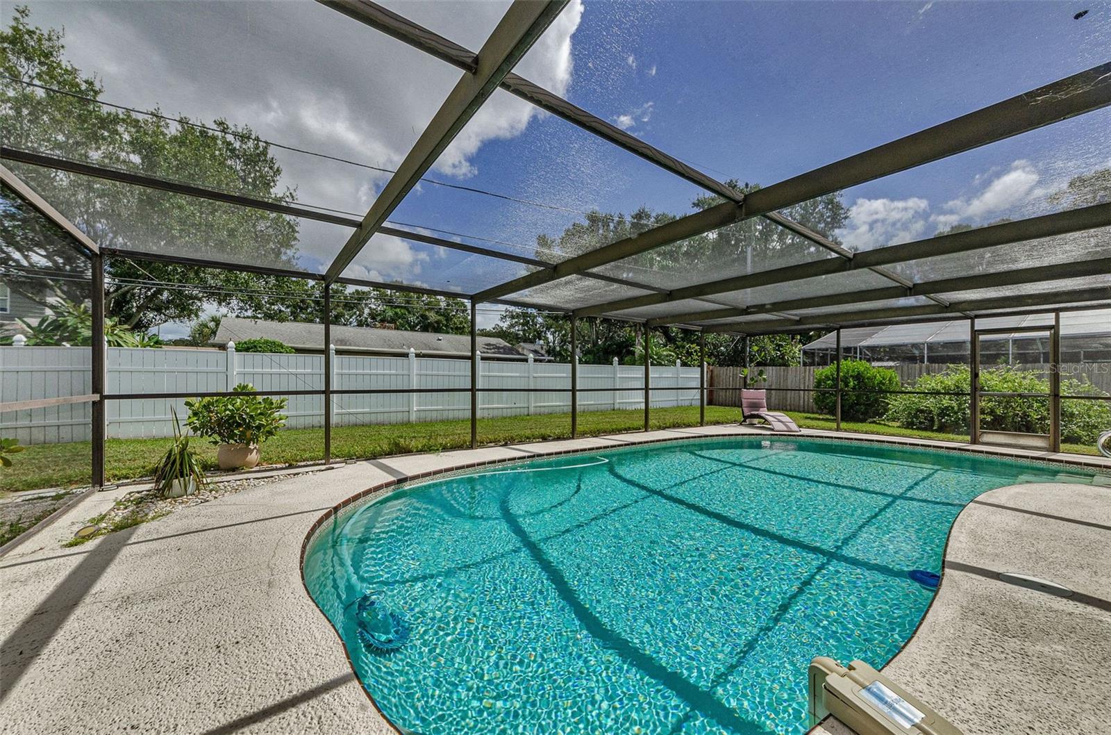 1525 RUTH RD — photo 35