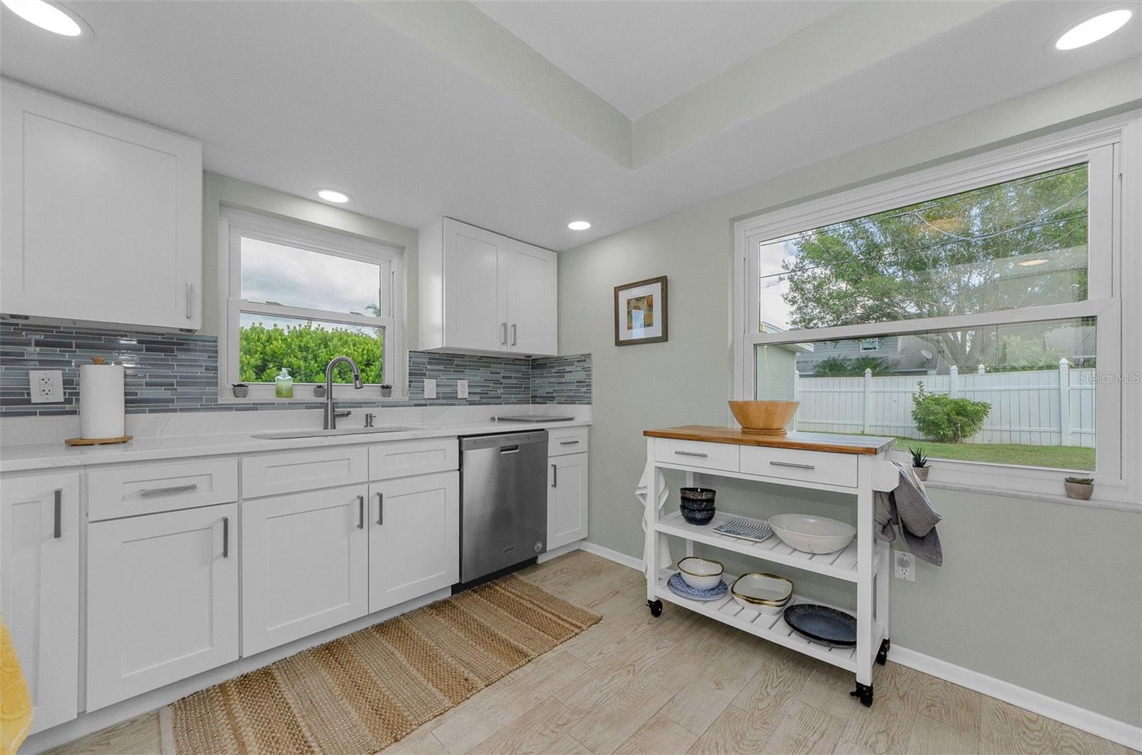 1525 RUTH RD — photo 11