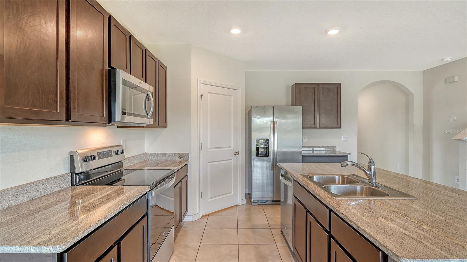 17329 RESERVA DR — photo 16